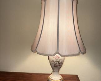 Vtg Porcelain Floral Lamps w/Brass Accents!
