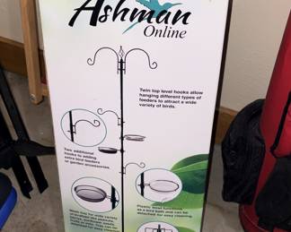 Ashman Birdfeeder Station!
