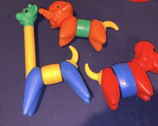 Vtg Tupperware Zoo-It-Yourself Toys!
