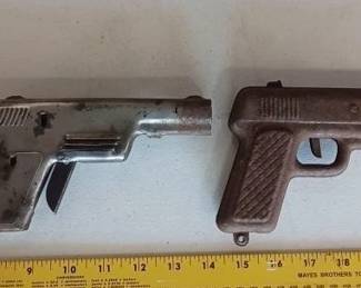 toy pistols, pone of many lots