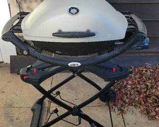 Weber Q2200 Grill