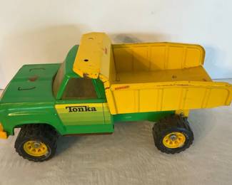 005 Vintage Tonka Dump Truck