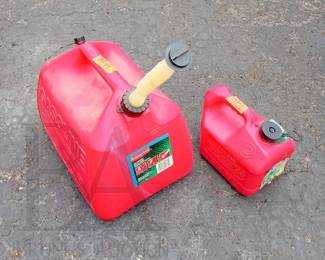 GAS CANS 