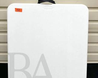 FOLDING STERLITE TABLE