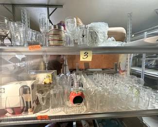 LARGE GROUP OF GLASSWARE