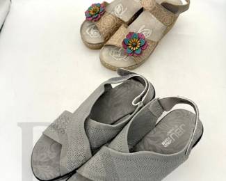 WOMEN SANDALS