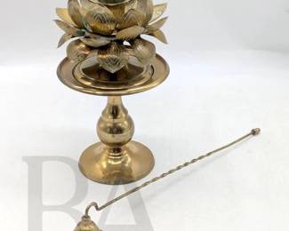 LOTUS CANLDE HOLDER AND SNUF 