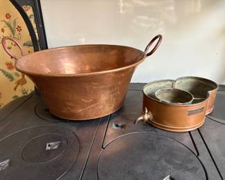 Vintage Cooper Pot