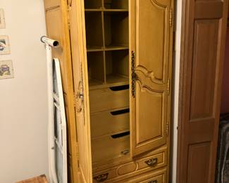 Armoire