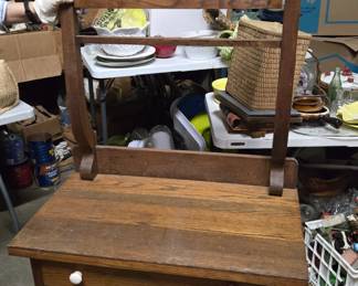 Nice Oak Washstand w/ beveled mirror. Bottom door hinges need some TLC!