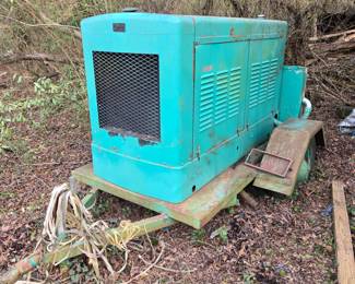 Onan 30EK Generator w/ rebuilt motor (only a few hours runtime), carburetor may need some work.