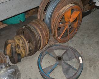 Heavy duty flywheels, great as a base for whatever you can think of!