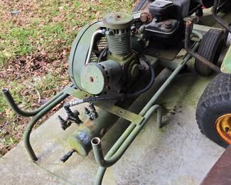 Military Air Compressor 5 CFM 175 PSI, model 20-910 (?)