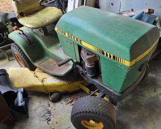 John Deere 111 (project piece)
