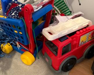 Mega Bloks Freddy Fire Truck and Plastic Toy Shopping Cart