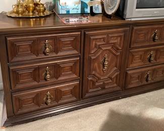 Wood Dresser 