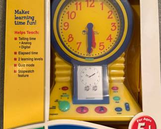 Toy Talking Clever Clock - Learning Resources 