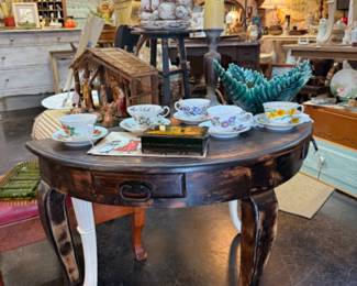 black vintage table, tea sets, italian nativity