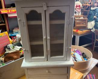 Miniature child’s/doll hutch for dishes with swing doors and drawers 