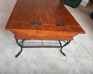 Beautiful Raymour & Flanigan Storage Coffee Table with 2 matching side tables 52" x 28"D x 18"H