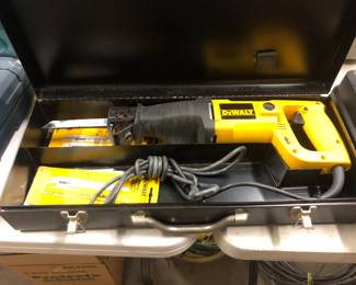DeWalt Cutting tool