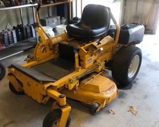 3658 club cadet riding lawnmower with only 152 hours