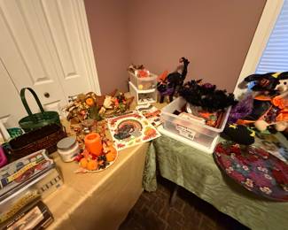 Seasonal Decorations 