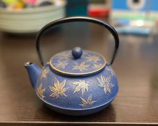 Iwachu Teapot