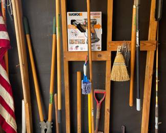 Yard Tools 
