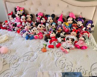Minnie Mouse Collection