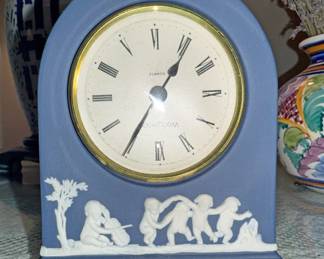Wedgwood blue Jasperware mantel or desk clock, featuring a white bas-relief of dancing cherubs or putti