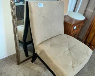 CHAIR & LARGE MIRROR