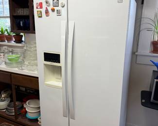 Side by side Refrigerator