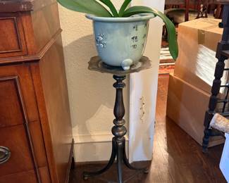 Plant stand and plant