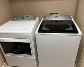 Kenmore Series 600 S Washer & Dryer