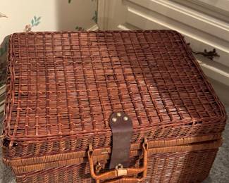 Picnic basket