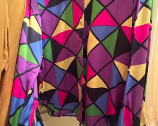 Wow this needs to go to an art opening