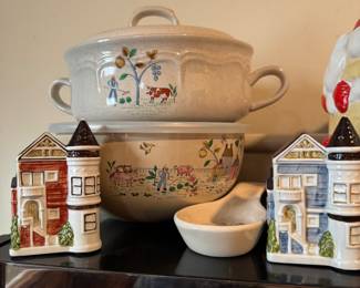 Great pottery and kitchen