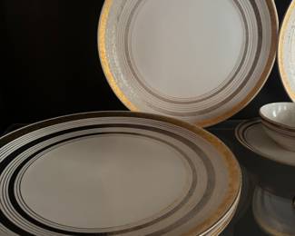 Discontinued APOLLO pattern by Sascha Brastoff