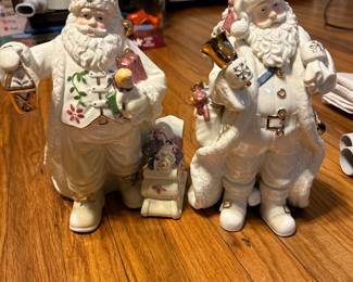 Ceramic Santa Clauses 