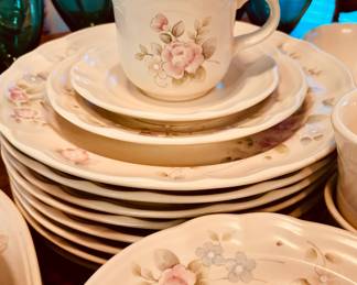 Vintage "Tea Rose" by Pfaltzgraff...service for 8...