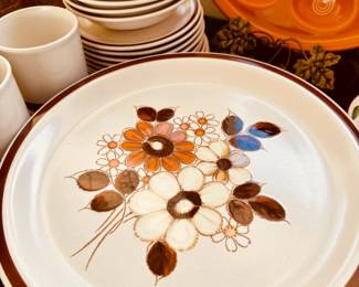 Vintage '70's Woodhaven stoneware, service for 6...