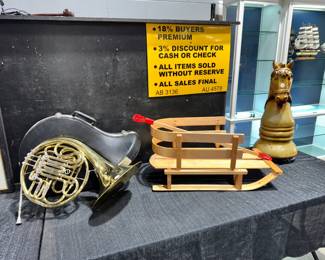 Horn, Sleigh and Decor Orlando