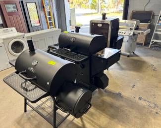 BBQ Grills Orlando Estate Auction