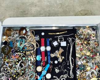 Costume Jewelry Orlando Estate Auction