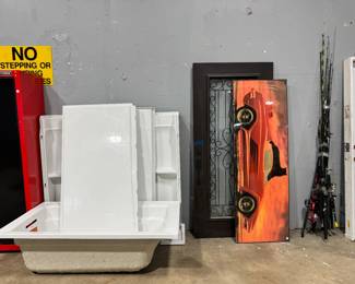 Tub, Sower Walls, Entry Doors, Fishing Rods and Artwork Orlando