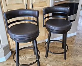  Set of 2 Counter Height Swivel Bar Stools Brown Vinyl Metal Frame 26.5”