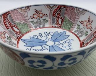 Vintage Arita Imari HandPainted Bowl  Red, Blue  Green Japan Porcelain 7.25 in diameter