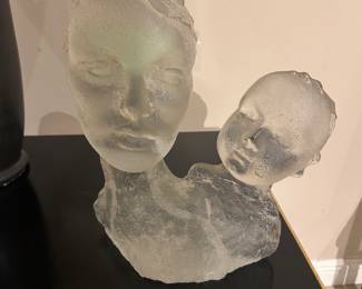 Wonderful glass sculpture of mother and child 