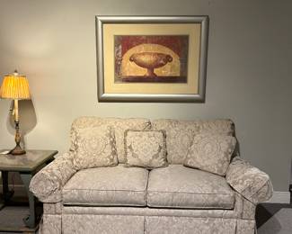 Nice loveseat in beige damask
72”